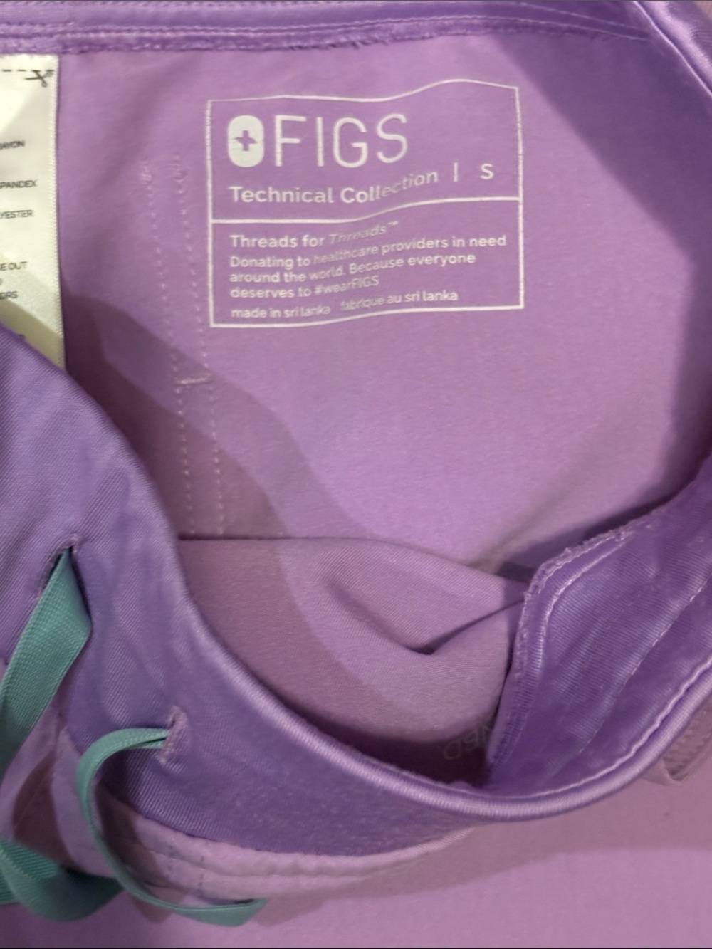 Figs Small Lavender Scrub Set with Mint Drawstring Accent - Picture 3 of 4